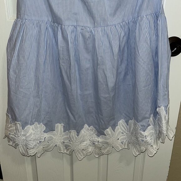 Blue dress - Picture 3 of 5